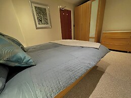 Birmingham City Apartment With 3 Bedrooms