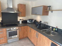 Birmingham City Apartment With 3 Bedrooms