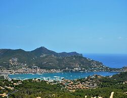 Lavish Villa With Saltwater Pool