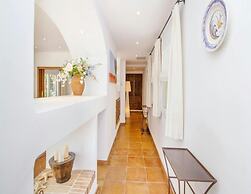 Lavish Villa With Saltwater Pool