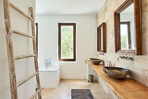 Countryside Villa With Pool