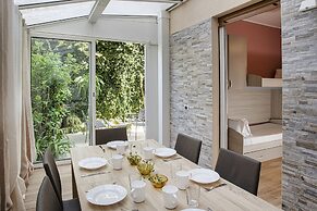 Modern Apartment With Patio in Rapallo