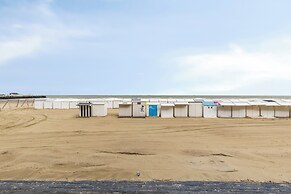 Apartment With Terrace for 4 People