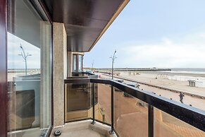 Apartment With Terrace for 4 People