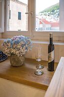 Luxury Apartment Lina - II