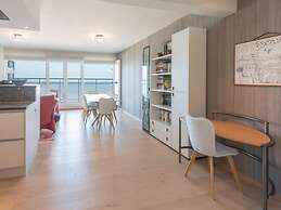 Tasteful Apartment Near the Beach