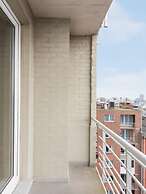 Tasteful Apartment Near the Beach