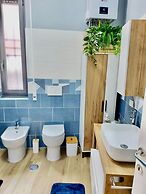 Happy Days! Cozy Roma Retreat Private Apartment in Heart of the City