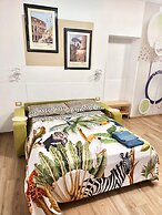 Happy Days! Cozy Roma Retreat Private Apartment in Heart of the City