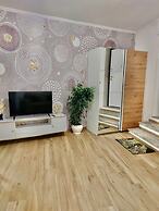 Happy Days! Cozy Roma Retreat Private Apartment in Heart of the City