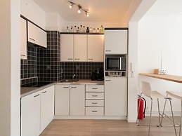 Apartment With Side sea View