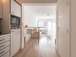 Apartment With Side sea View