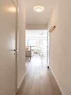 Apartment With Side sea View