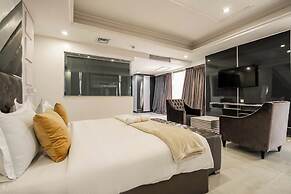 George Residence TLC