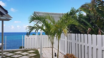 Je Suis Jamaica - 4 B R Beachfront Villa w Staff