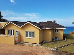 Je Suis Jamaica - 4 B R Beachfront Villa w Staff