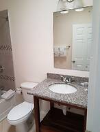 Je Suis Jamaica - 4 B R Beachfront Villa w Staff