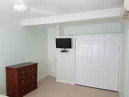 Je Suis Jamaica - 4 B R Beachfront Villa w Staff