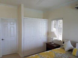 Je Suis Jamaica - 4 B R Beachfront Villa w Staff