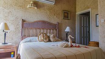 Sea Bliss Barbados -3 B R Villa w Staff