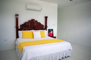 The W Villa 5 B R Oceanfront w Staff