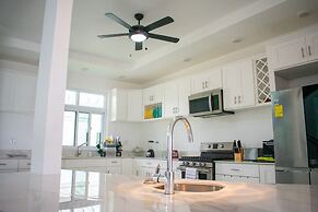 The W Villa 5 B R Oceanfront w Staff