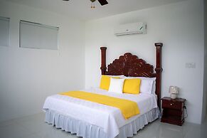 The W Villa 5 B R Oceanfront w Staff