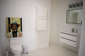 The W Villa 5 B R Oceanfront w Staff