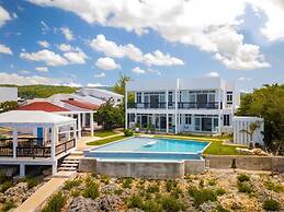 The W Villa 5 B R Oceanfront w Staff