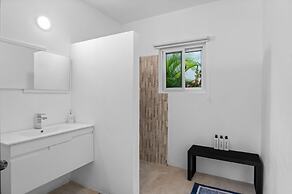 The W Villa 5 B R Oceanfront w Staff