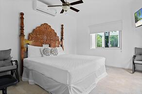 The W Villa 5 B R Oceanfront w Staff