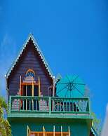 Turtle Point Bequia - 4 B R Villa w Staff