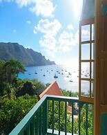 Turtle Point Bequia - 4 B R Villa w Staff
