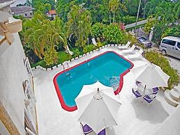 Sea Symphony Barbados - 6 B R Beachfront Villa w Staff