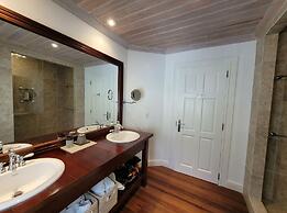 Whispering Palms 4 B R in Porters BDS