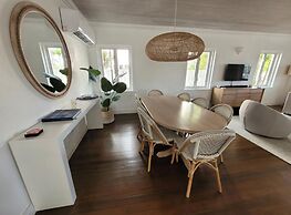 Whispering Palms 4 B R in Porters BDS