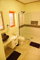 Flamingo Bequia - 4 B R Villa Including Cottage