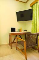 Flamingo Bequia - 4 B R Villa Including Cottage