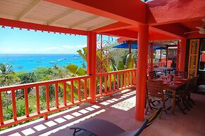 Flamingo Bequia - 4 B R Villa Including Cottage