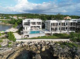 Santosha Whitehouse JM - 10 Bedroom Villa w Private Beach