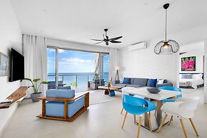 Santosha Whitehouse JM - 10 Bedroom Villa w Private Beach