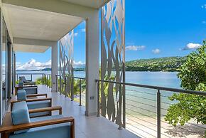 Santosha Whitehouse JM - 10 Bedroom Villa w Private Beach