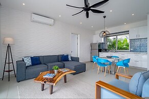 Santosha Whitehouse JM - 10 Bedroom Villa w Private Beach