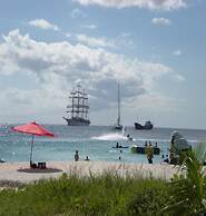 Paradise BDS - 3 B R Golf Villa at Rwml