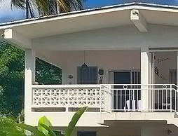 The Art Studio 12 Beachfront Apartment Barbados
