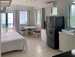 The Art Studio 12 Beachfront Apartment Barbados
