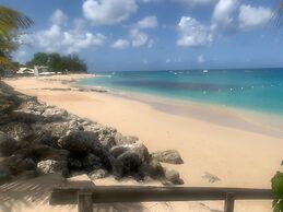 The Art Studio 12 Beachfront Apartment Barbados