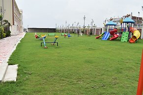 Nirvana Grand Hotel & Resort