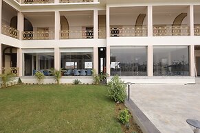 Nirvana Grand Hotel & Resort