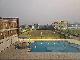 Nirvana Grand Hotel & Resort